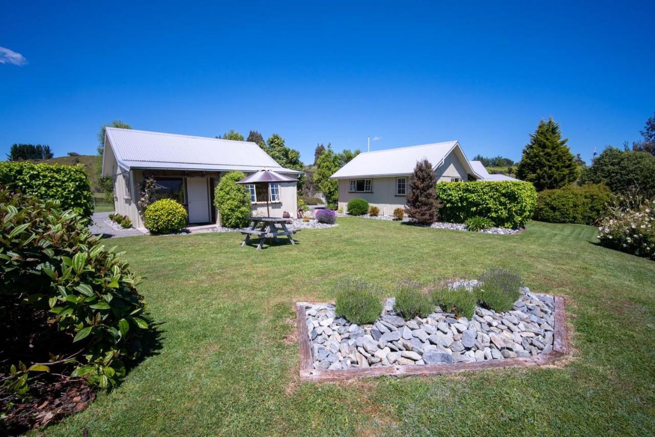 Blue Thistle Cottages Te Anau Exterior photo